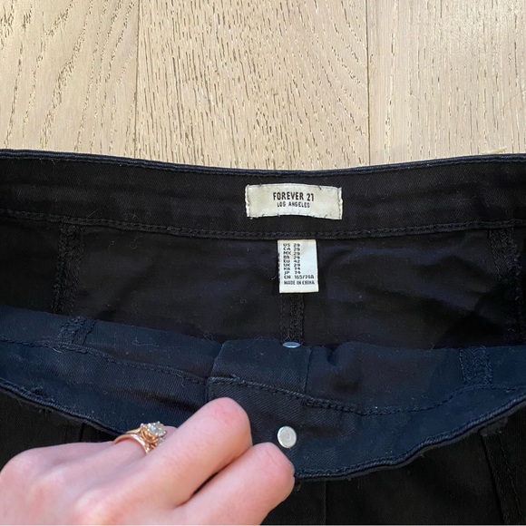 2/$15 🍍 Forever 21 Black Denim Mini Skirt - Picture 3 of 6